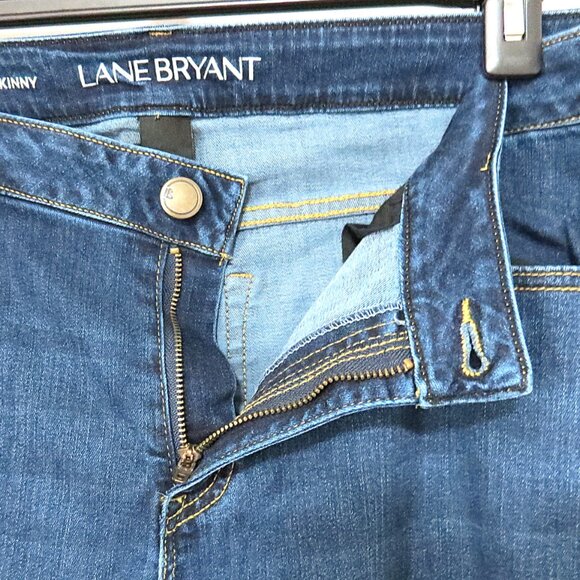 Lane Bryant Dark wash Mid-Rise Super-Stretch Skinny Jeans Size 18L - Picture 7 of 14